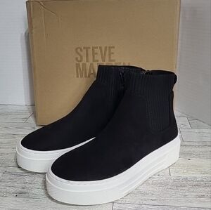 Steven Madden Big Girls Size 1 JCORMAC Black Booties Ankle Zipper Closure